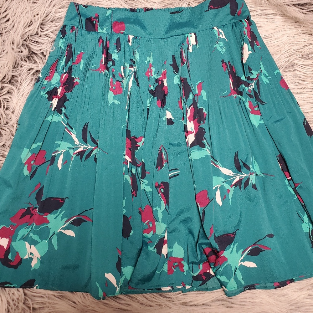 Green floral print A-line skirt
